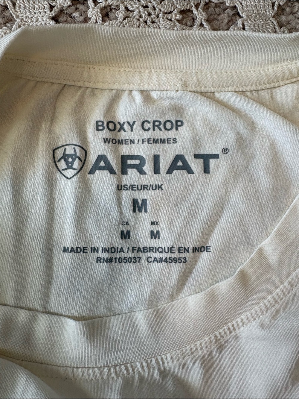 Ariat Women’s Rodeo Bound Short Sleeve Boxy Fit Crop Tee Size Medium NWT - Picture 4 of 9